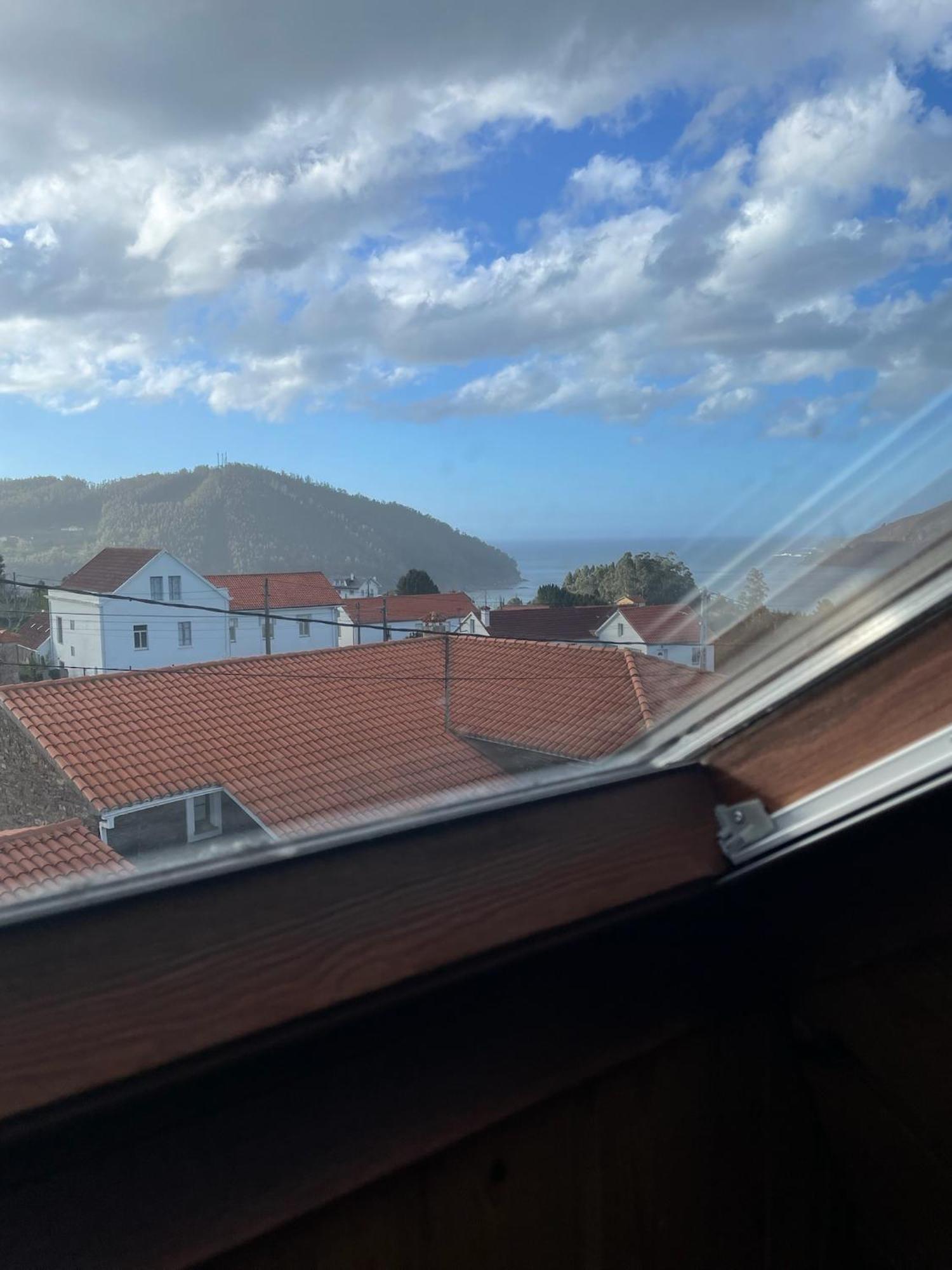 Beachfront Surf & Holiday House, Charming & Quiet Villarrube Exterior foto