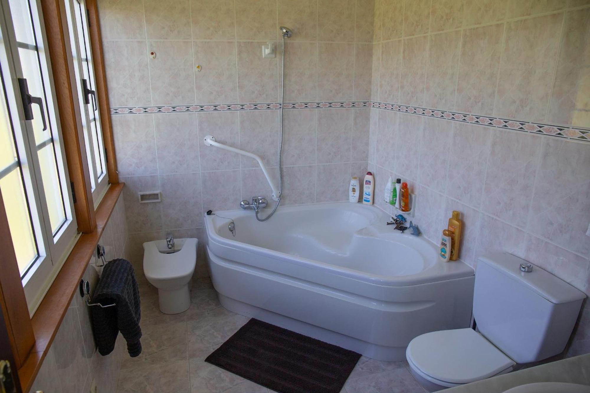 Beachfront Surf & Holiday House, Charming & Quiet Villarrube Exterior foto