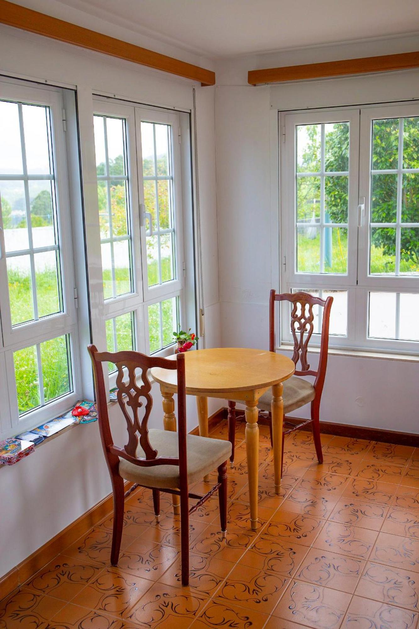 Beachfront Surf & Holiday House, Charming & Quiet Villarrube Exterior foto