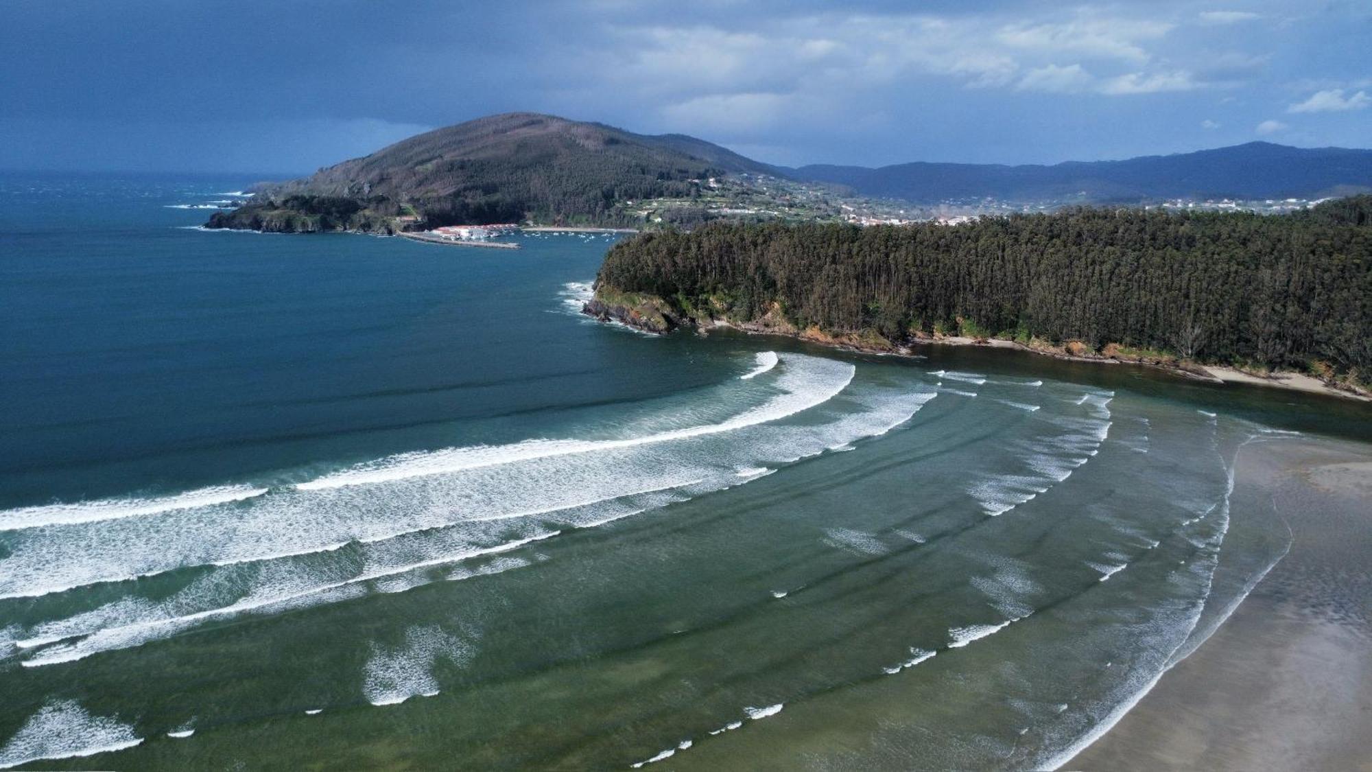 Beachfront Surf & Holiday House, Charming & Quiet Villarrube Exterior foto